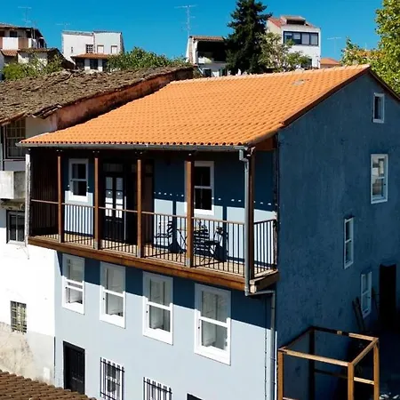 Door 21 - & * Bragança