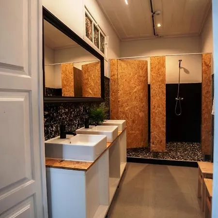 Hostel Door 21 - & Braganca
