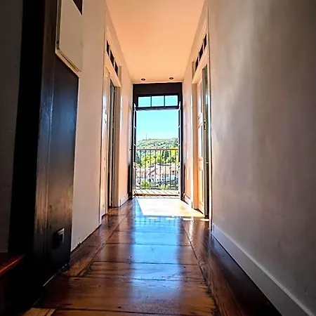 ホステル Door 21 - &