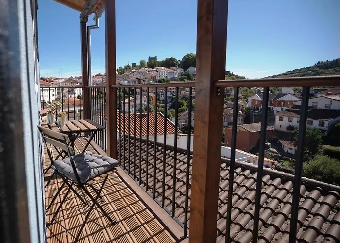 Albergue Door 21 - & Bragança