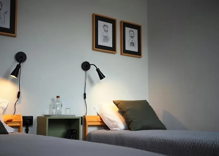 Albergue Door 21 - & Bragança