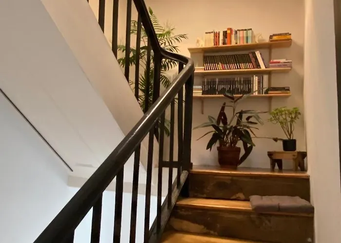 Door 21 - & * Bragança