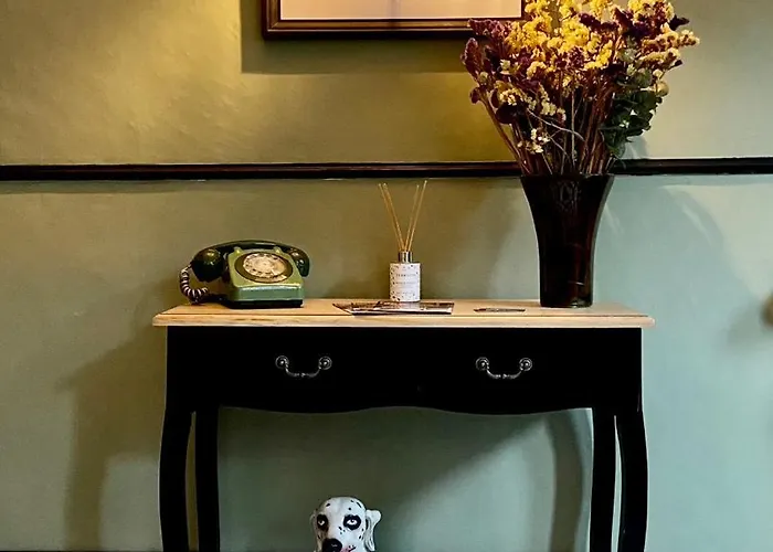 Door 21 - & * Bragança