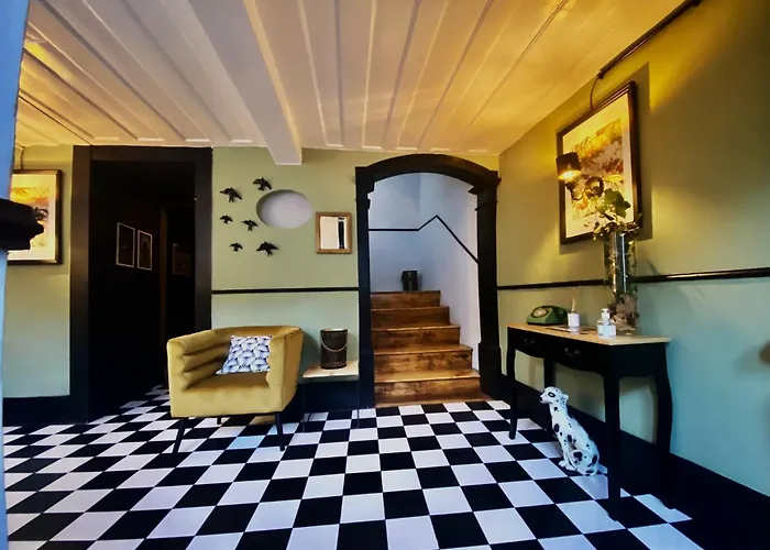 Albergue Door 21 - & Bragança